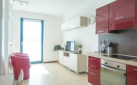 Apartment Victoria, Cozy Studio Flat Near Leonardo Academy